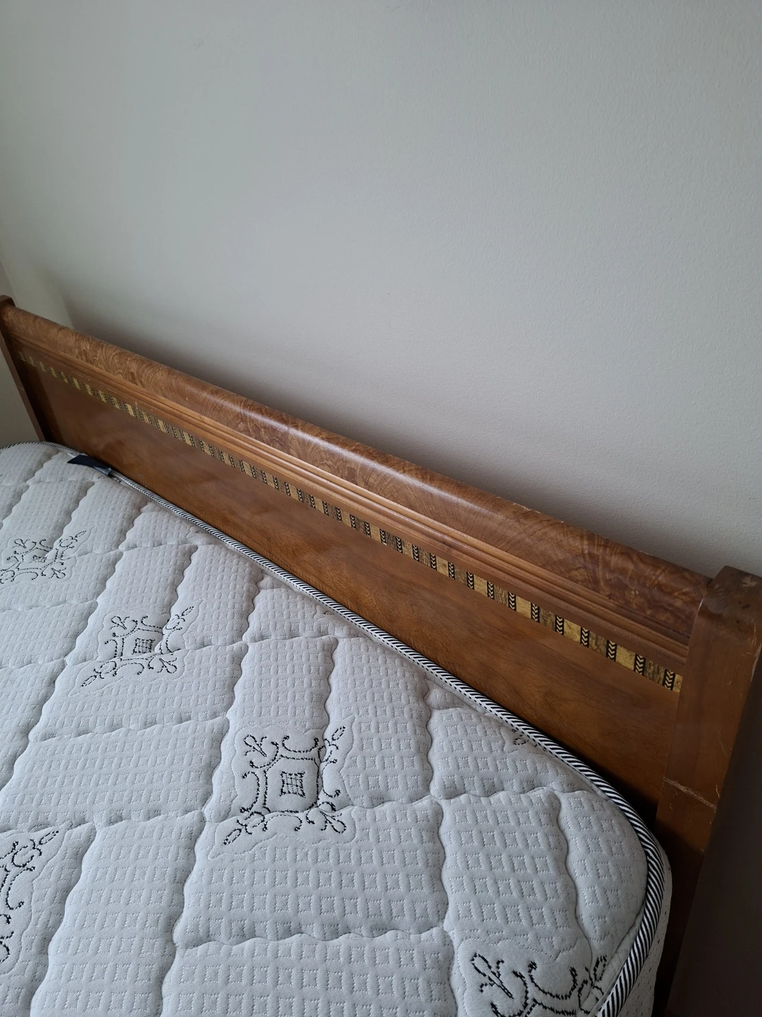 Maple Wood Bed Frame with Mattress🧡 - photo 2
