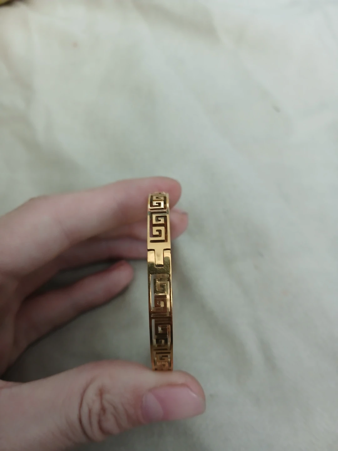 18K Gold Plated 304 Stainless Steel Greek Key Open Bangle - photo 4