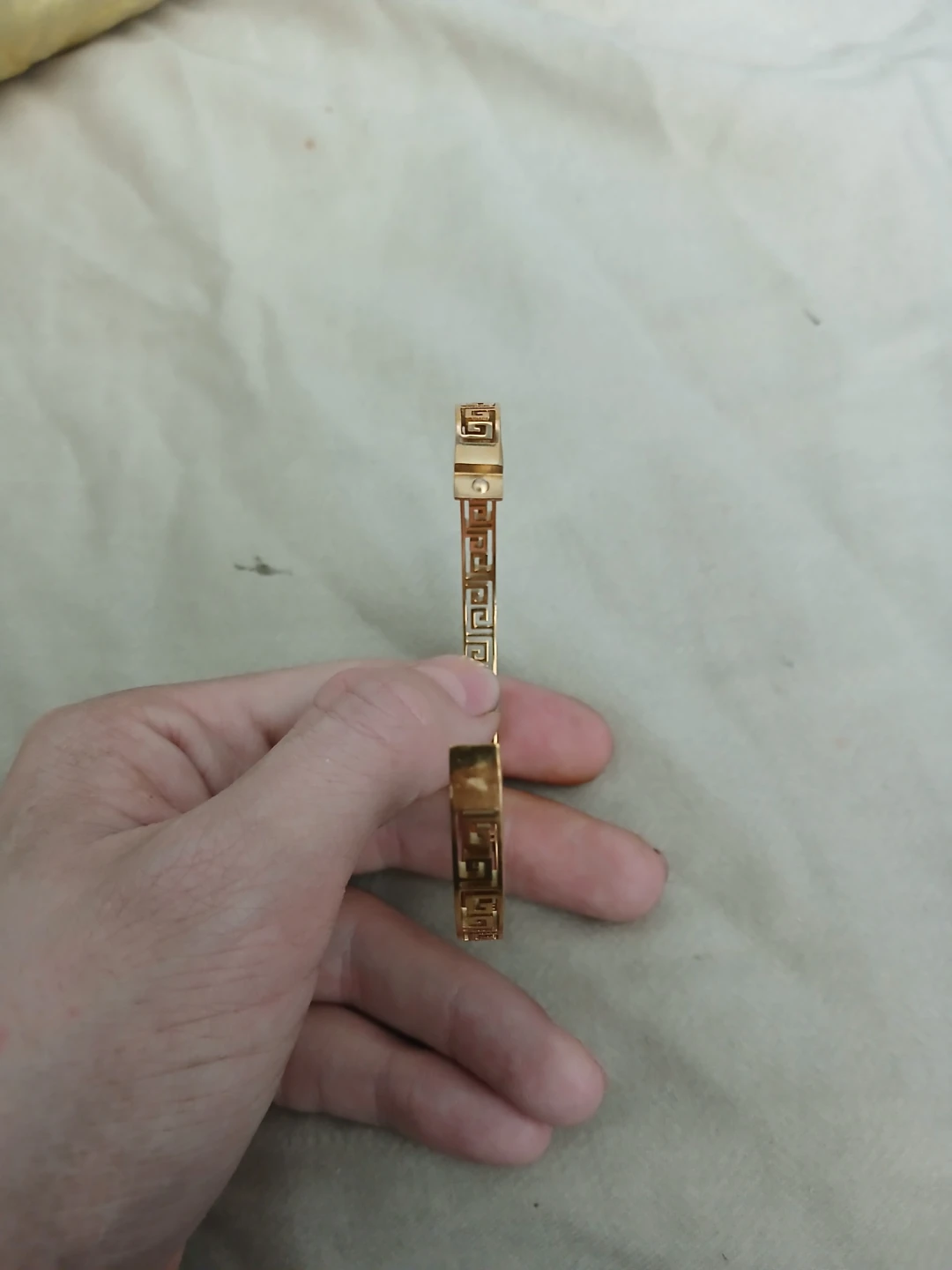 18K Gold Plated 304 Stainless Steel Greek Key Open Bangle - photo 5