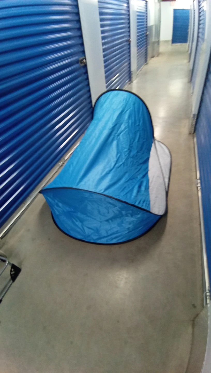 Blue Pop-Up Beach Tent / Sun Shelter 🥕