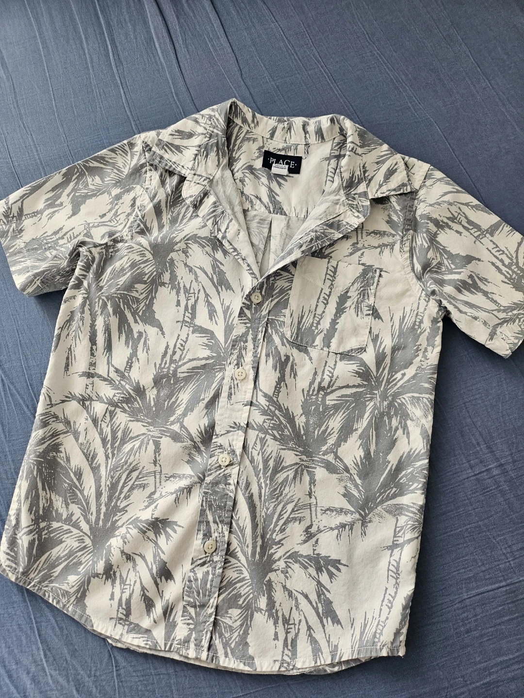 The Children's Place Boys Hawaiian Shirt Size 7/8 🏆