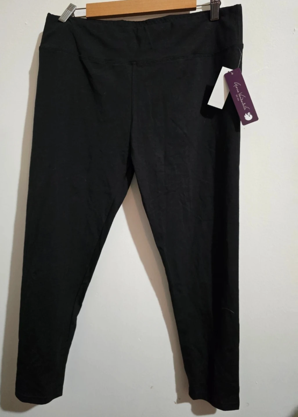 Gloria Vanderbilt Black Leggings