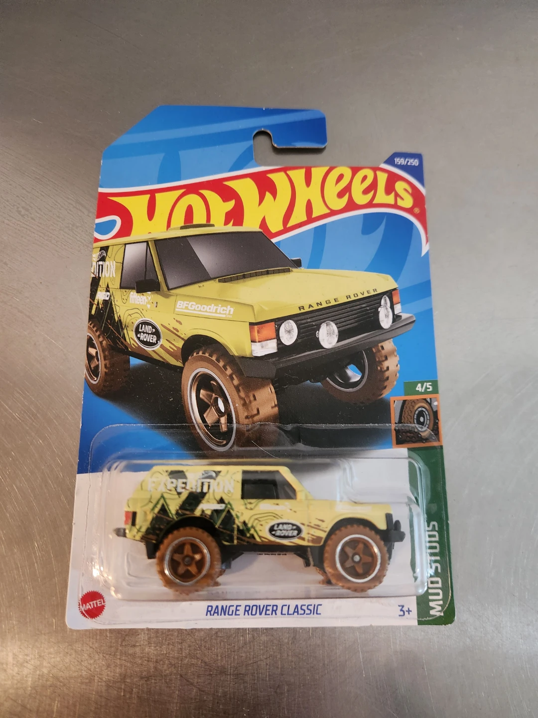Hot Wheels Range Rover Classic Mud Studs Toy Car