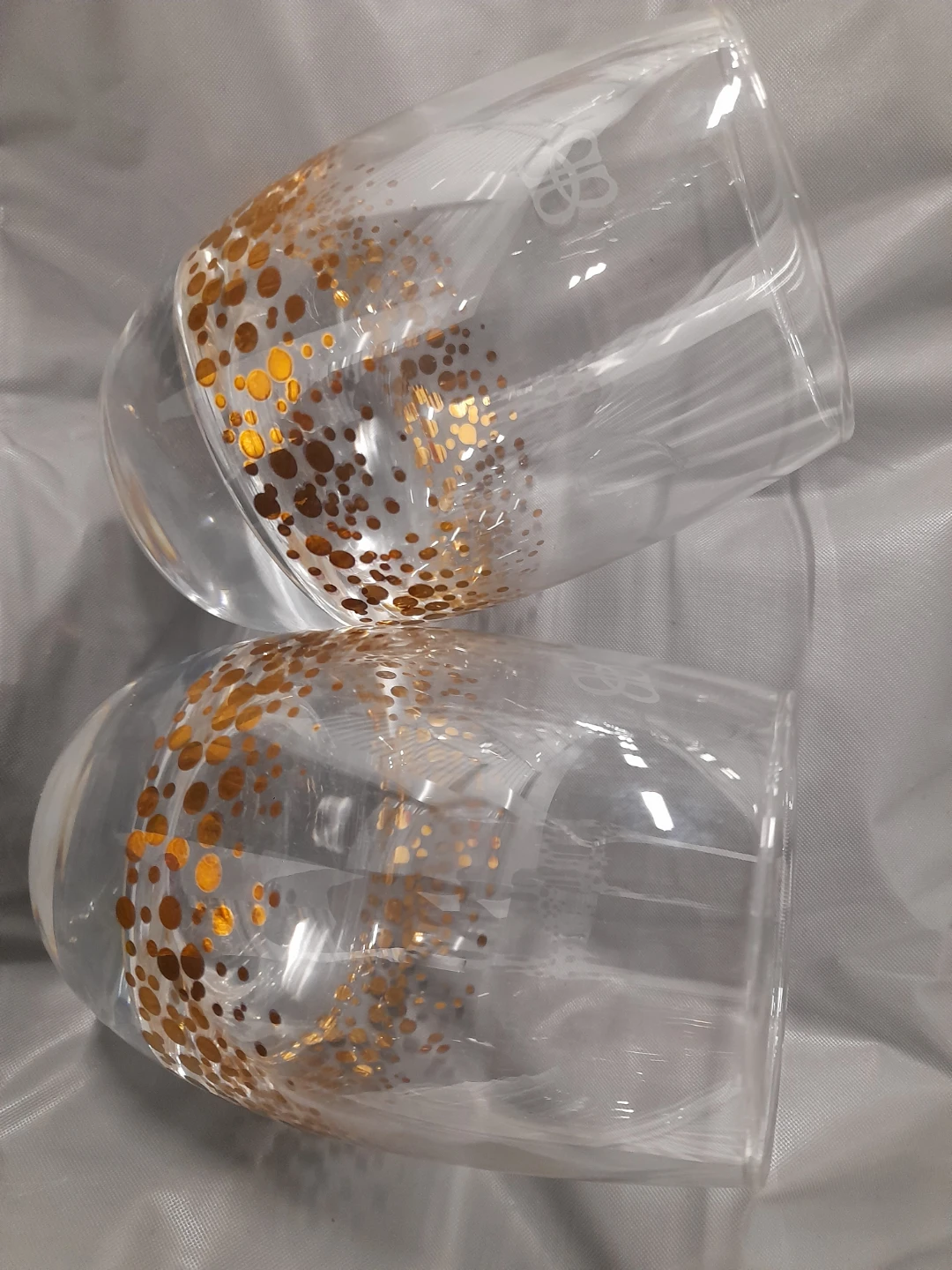 Set of 2 Gold Dot Stemless Wine Glasses
