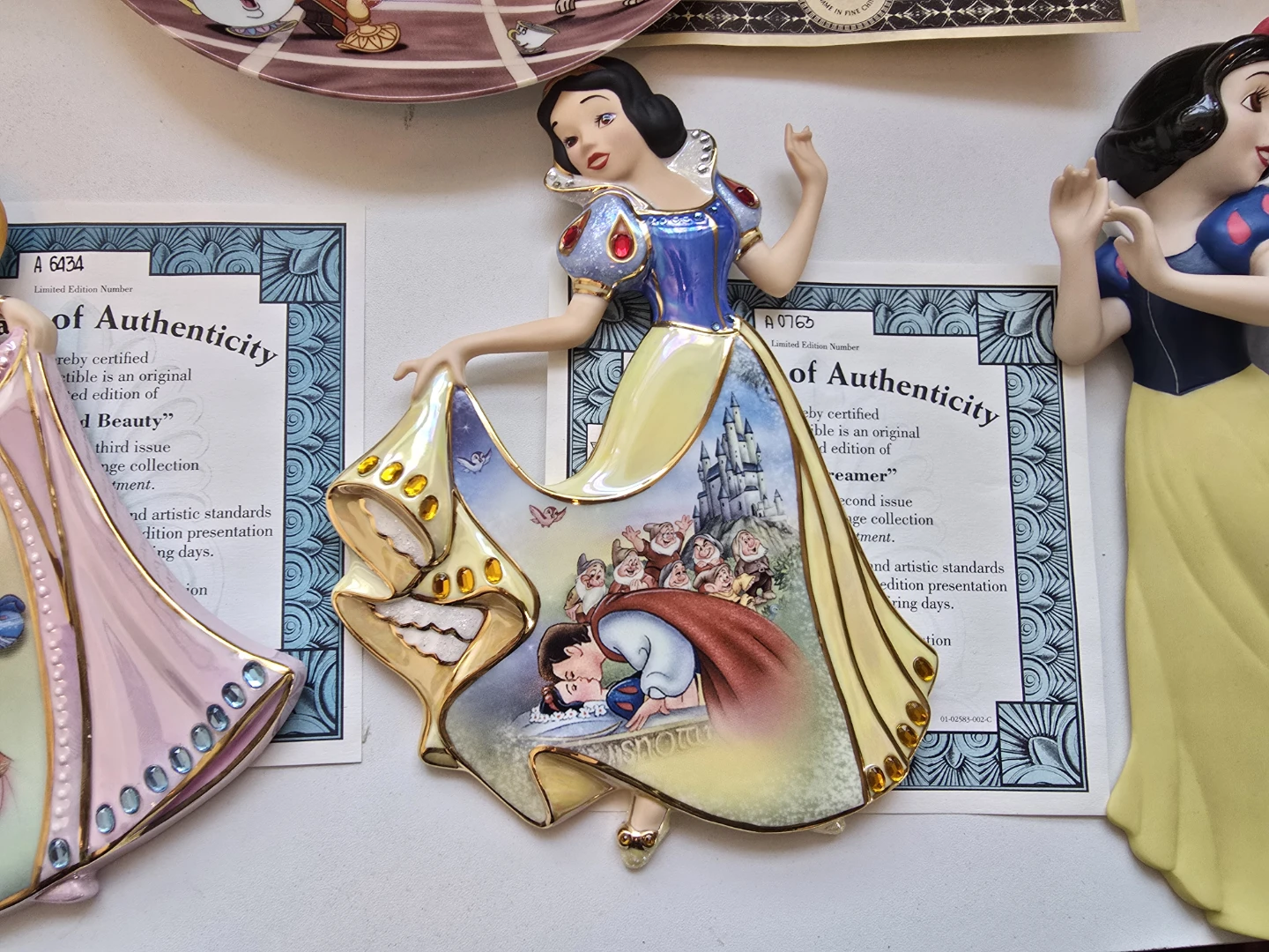 Disney Princess Collectible Plates - photo 3