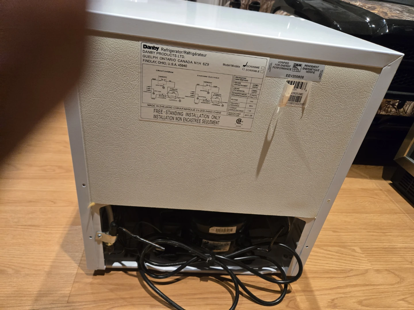 🏆Danby White Mini Fridge - photo 2
