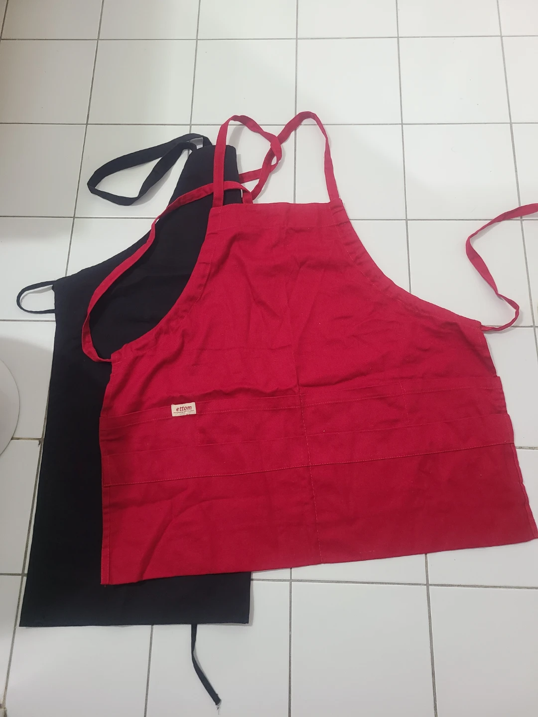 Lock & Lock Red Apron