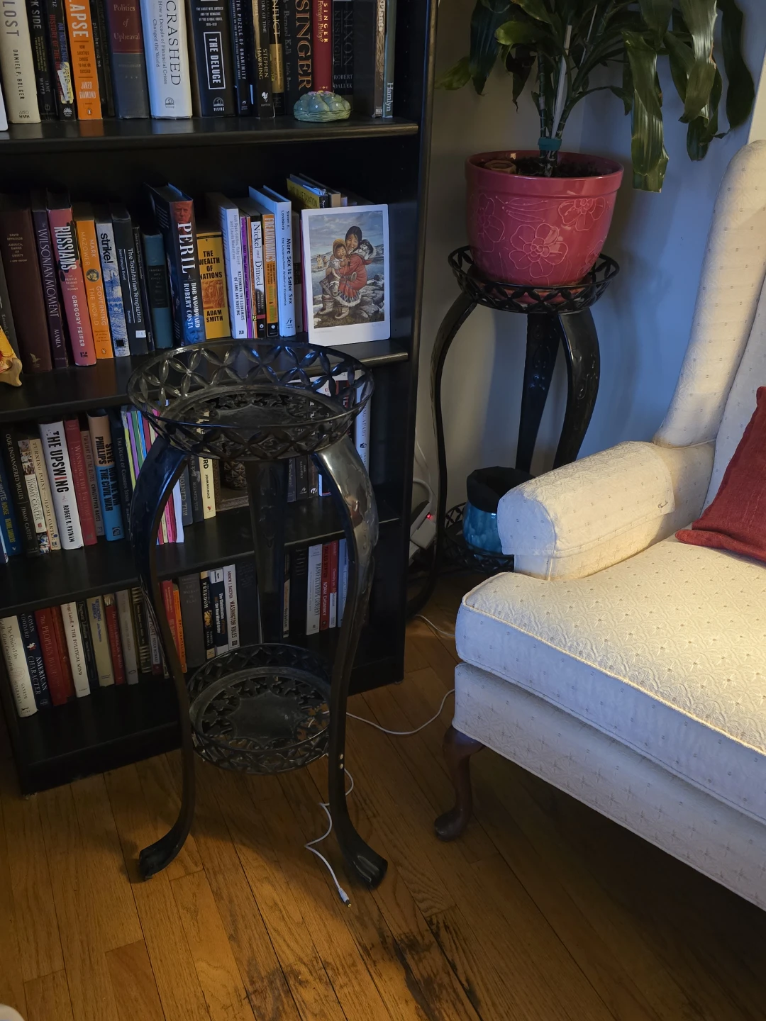 Pair of decorative Metal Plant Stands - photo 3