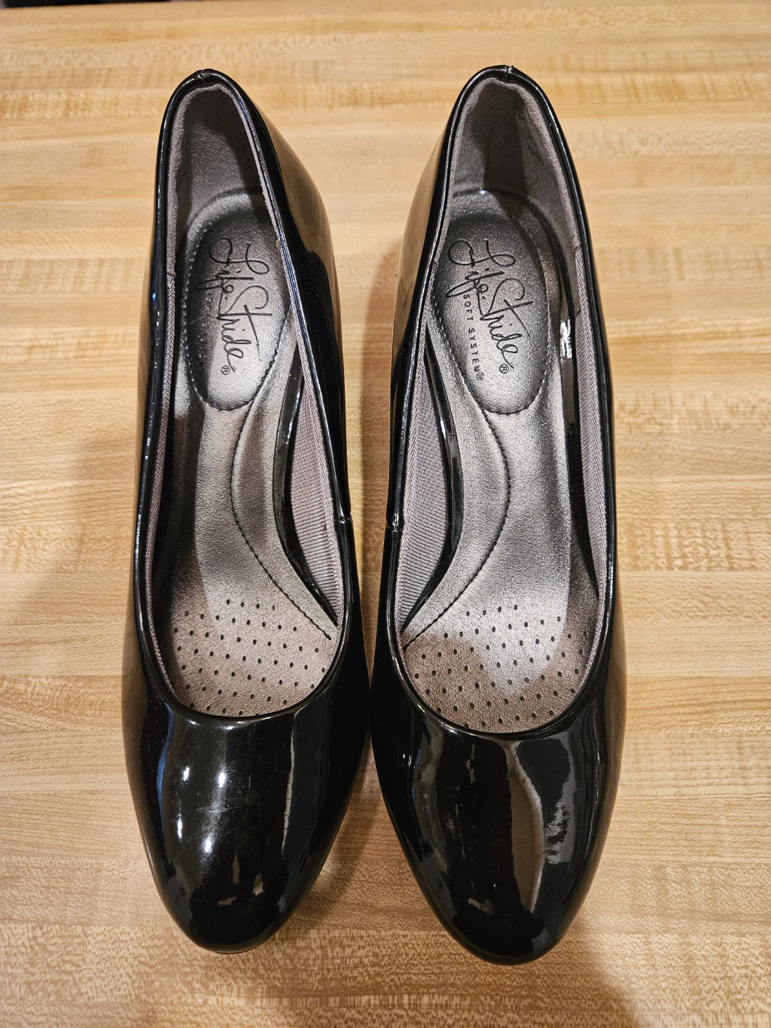 Life Stride Black Patent Heels