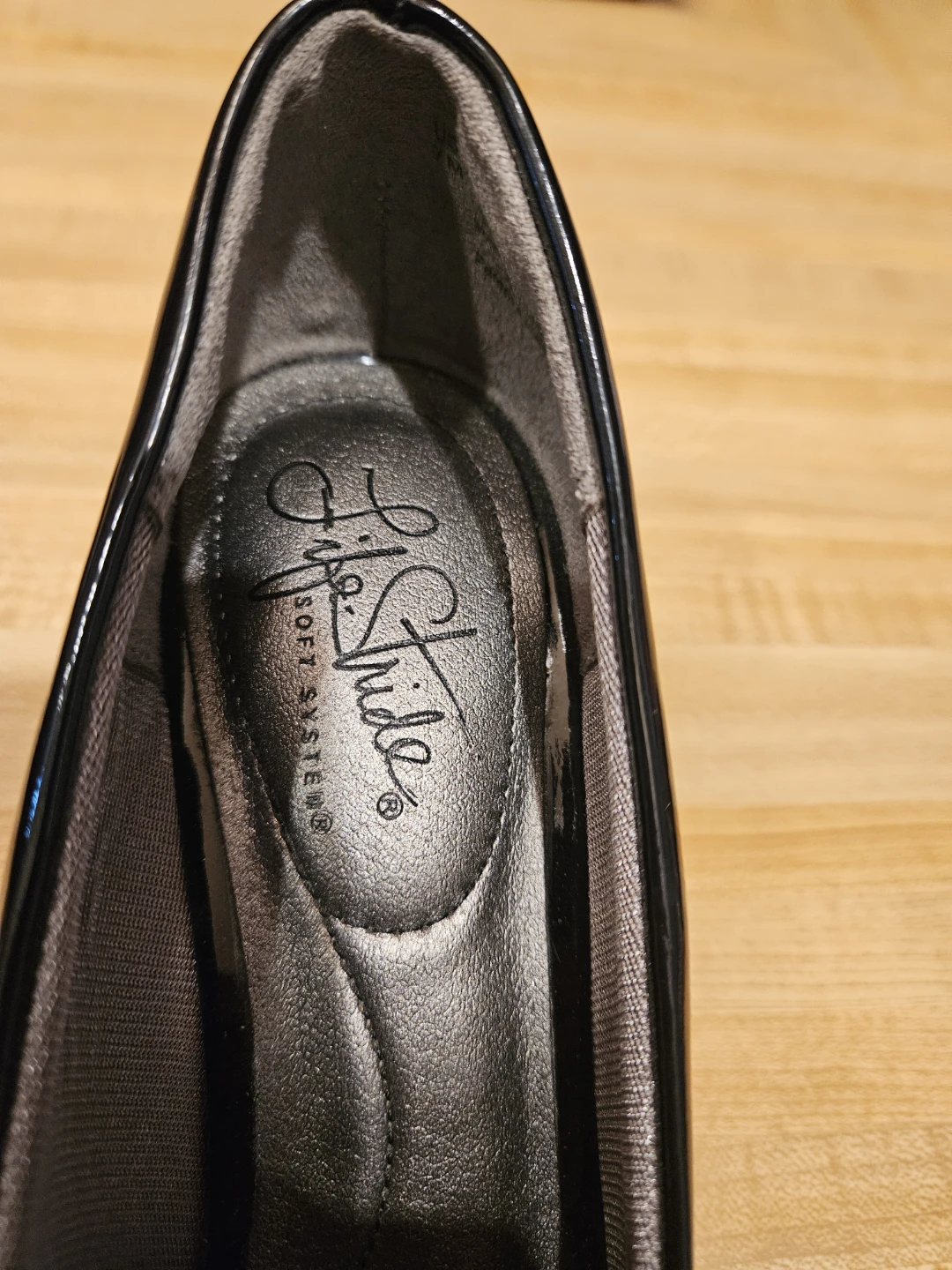 Life Stride Black Patent Heels - photo 5