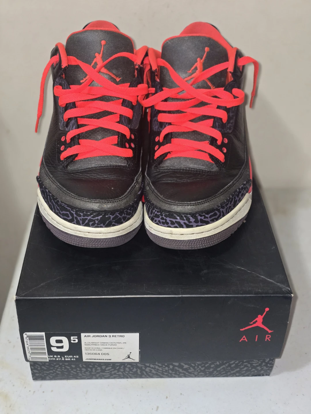 Air Jordan 3 Retro Men's Size 9 Black Crimson Elephant Print - photo 3