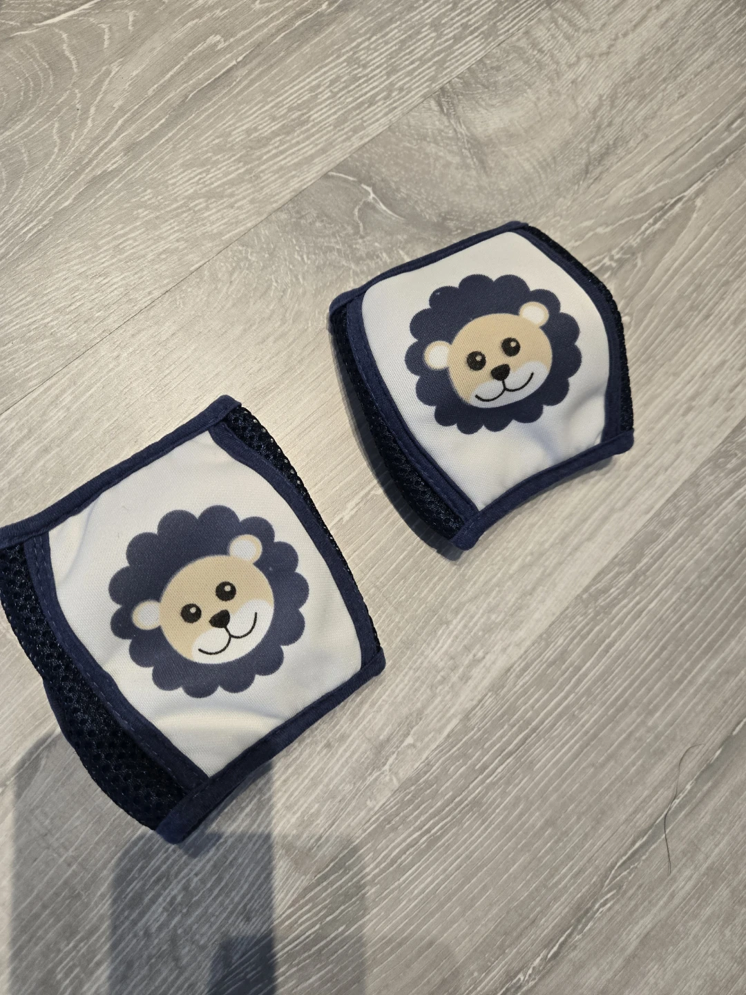 Head Protection Backpack, Stroller Liner, Knee pads - photo 5