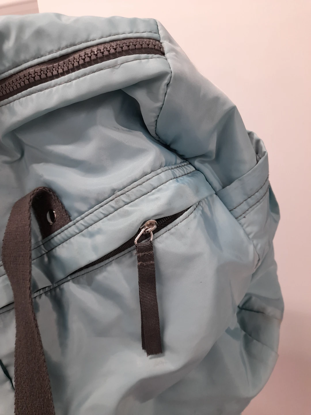 Nylon Duffle Bag with Gray Straps - photo 3