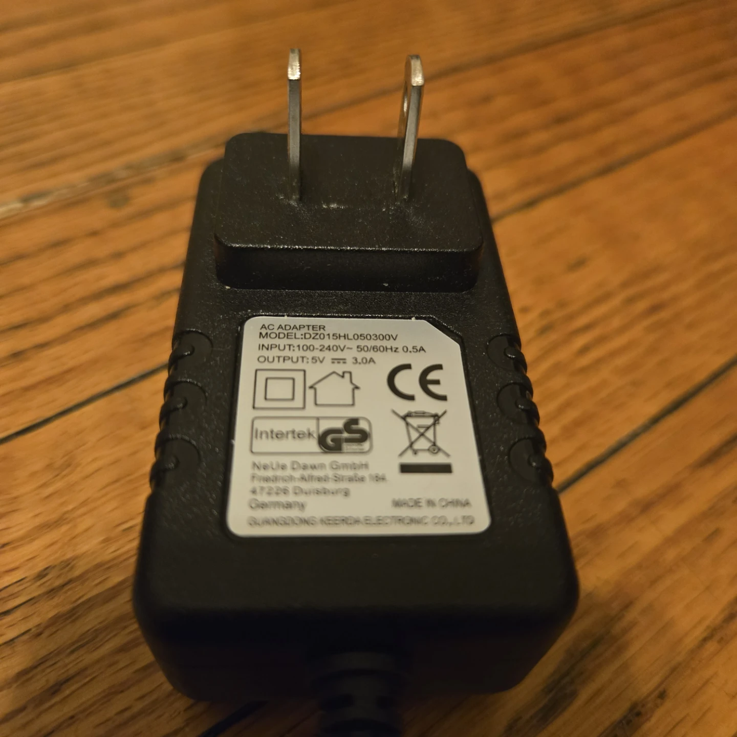 Purpleleaf Universal Power Adapter with 7 Tips 🏆 - photo 2
