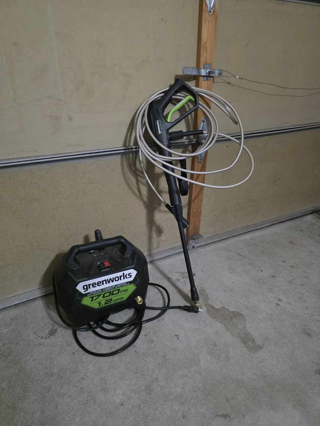 Greenworks Electric Pressure Washer 1700 PSI 1.2 GPM