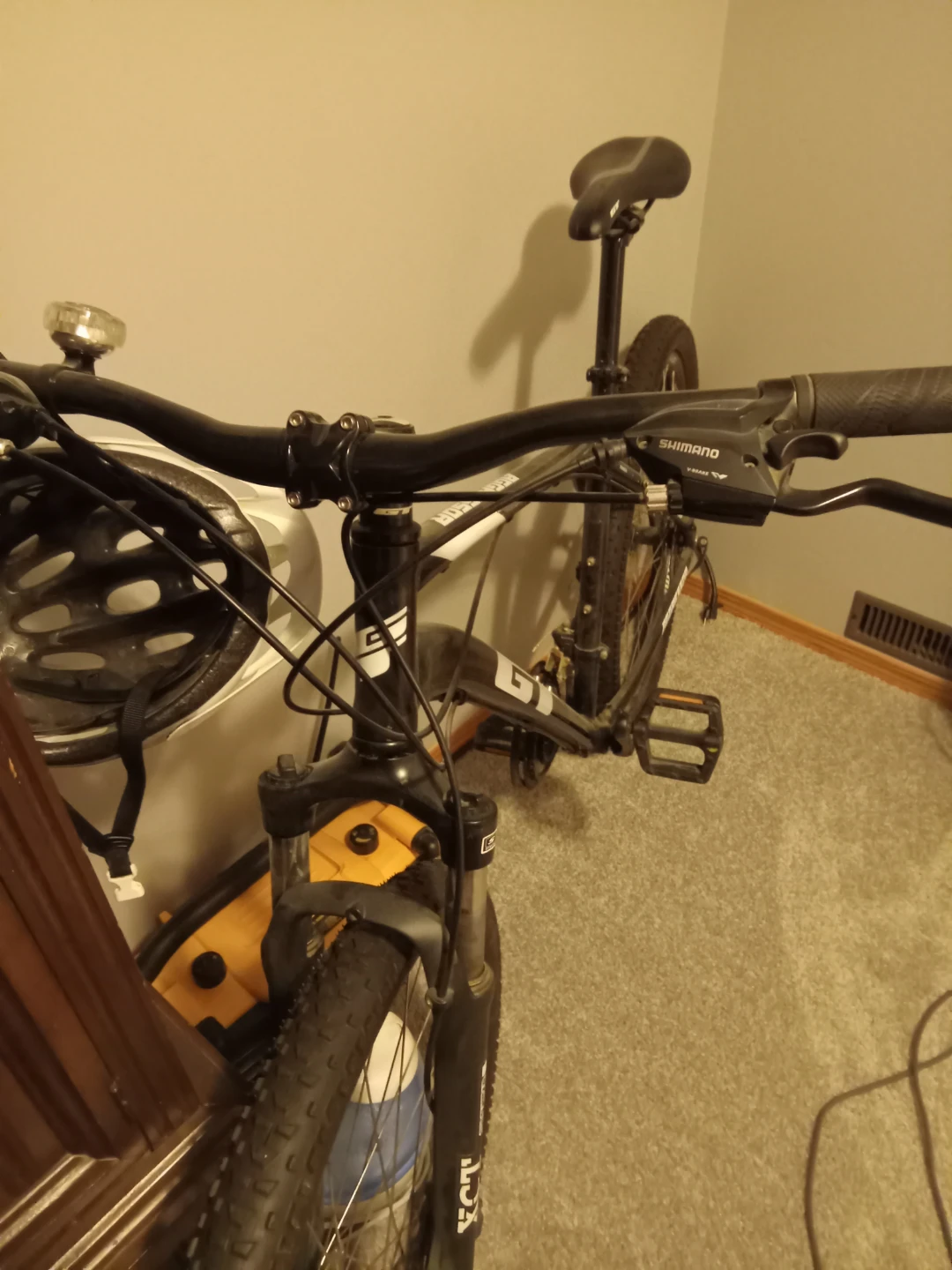 GT Aggressor Mountain Bike - photo 3