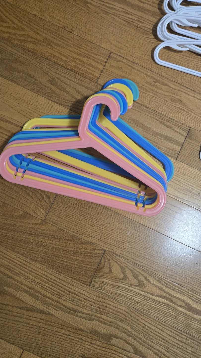 Assorted kids Plastic Hangers - photo 2