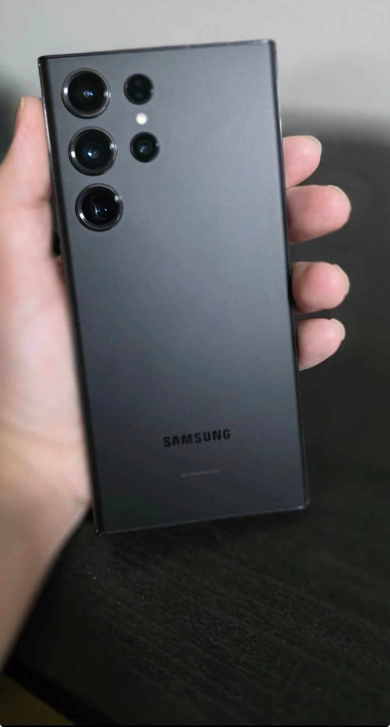 Samsung Galaxy S23 Ultra - photo 2