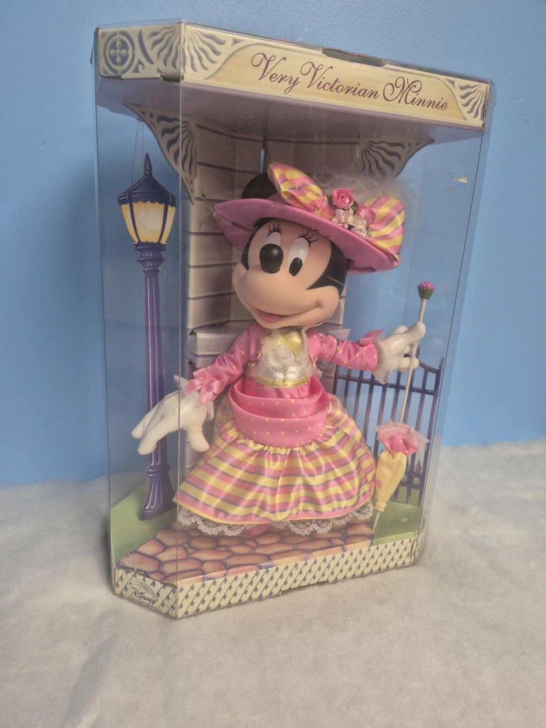 Minnie Mouse Millennium Doll by Bob Mackie  🏆 - photo 2