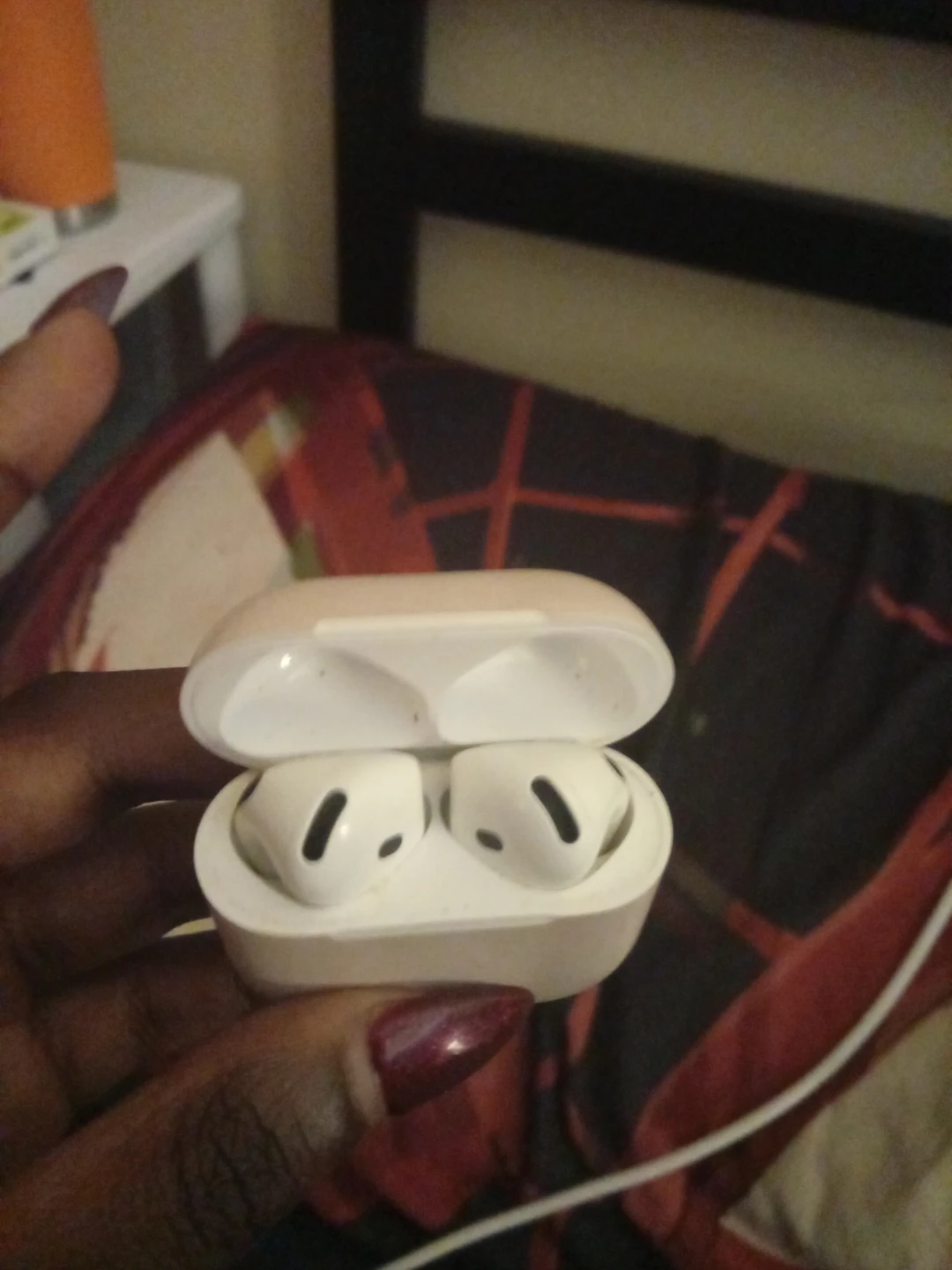 Apple AirPods 4 - photo 2
