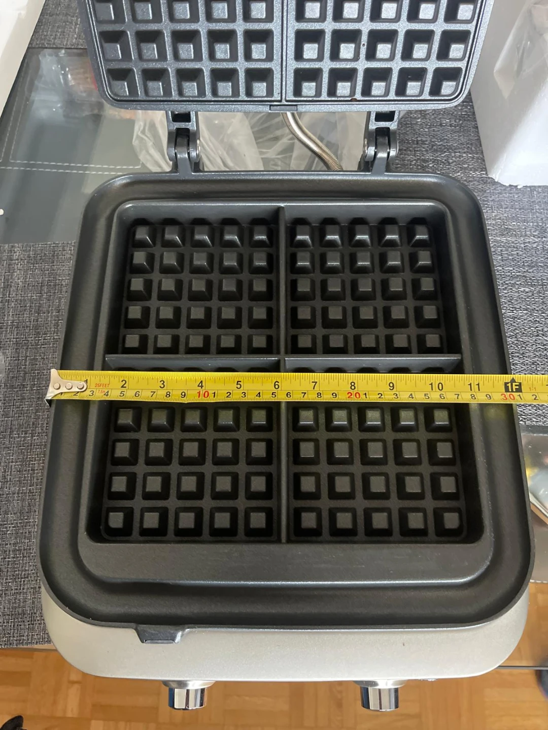 Breville The Smart Waffle Pro 4-Slice Waffle Maker - photo 2