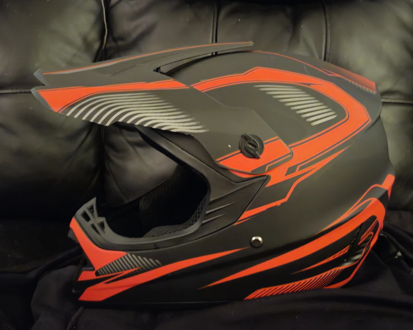 Virtue Helmet - photo 3