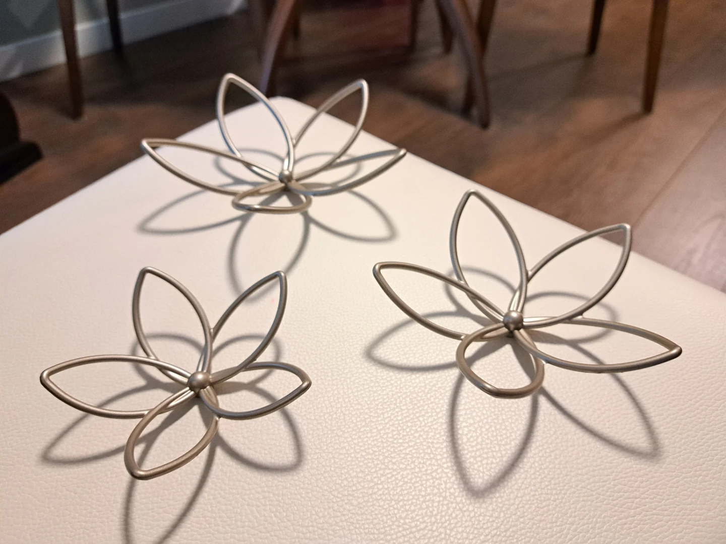 Umbra wall flower decor - photo 4