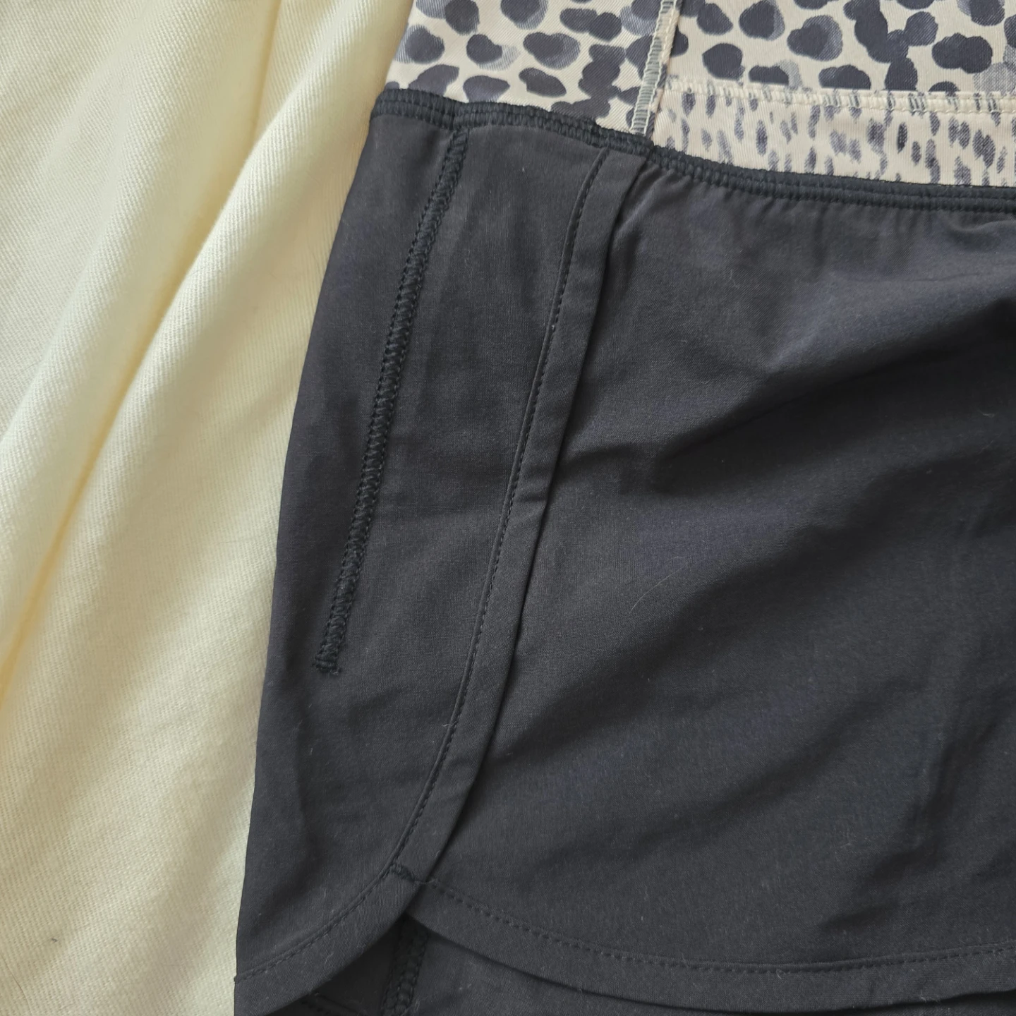 Lululemon Black Running Shorts - photo 4