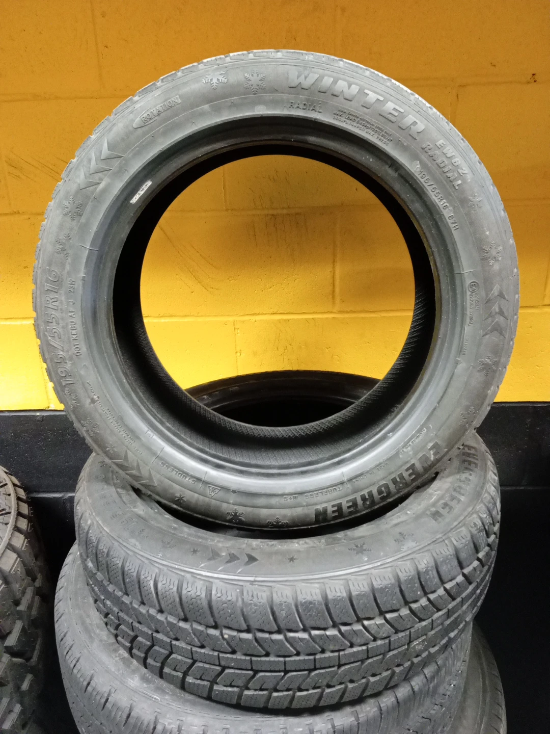 Evergreen WINTER Tires 195 55 16 - photo 2