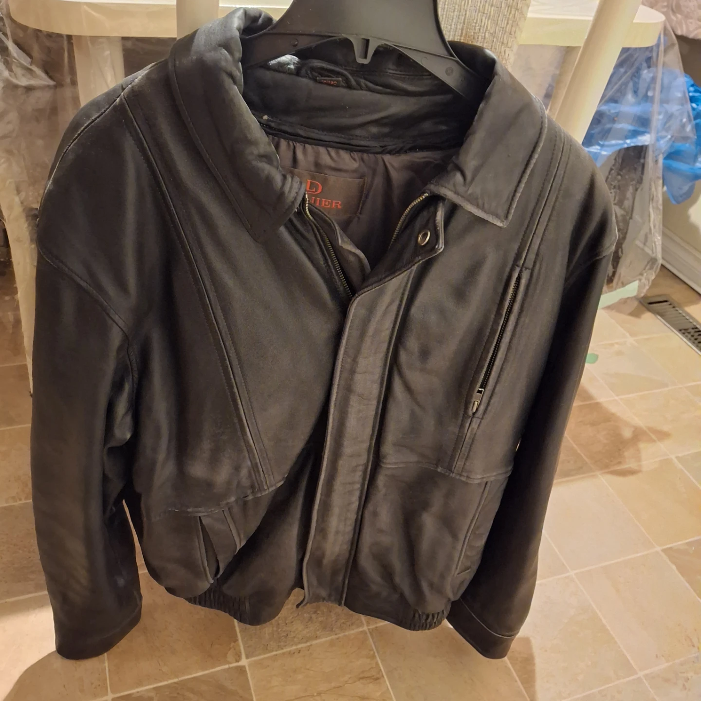 2  mens DANIERE CANADA Leather Jackets* some wear * $49 each* - photo 5