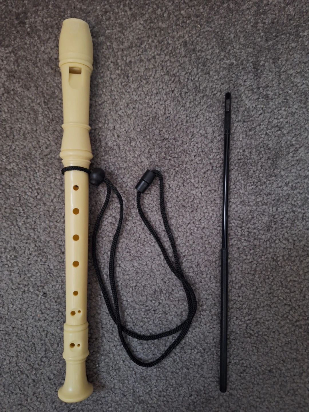 Yamaha Recorder with Cleaning Rod and Lanyard