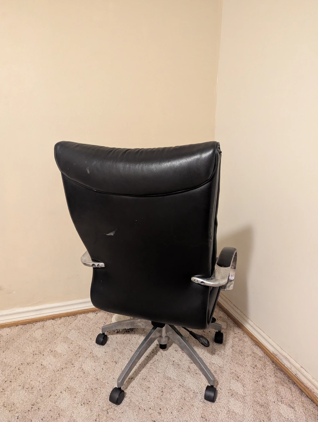 Black Office Chair - photo 2