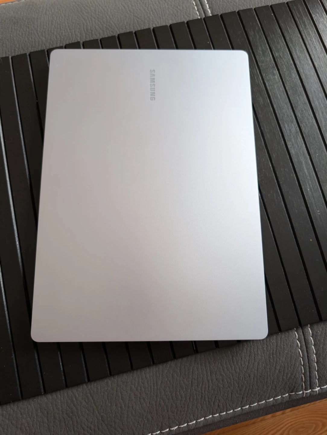 Samsung Galaxy book 4 edge Laptop - photo 3