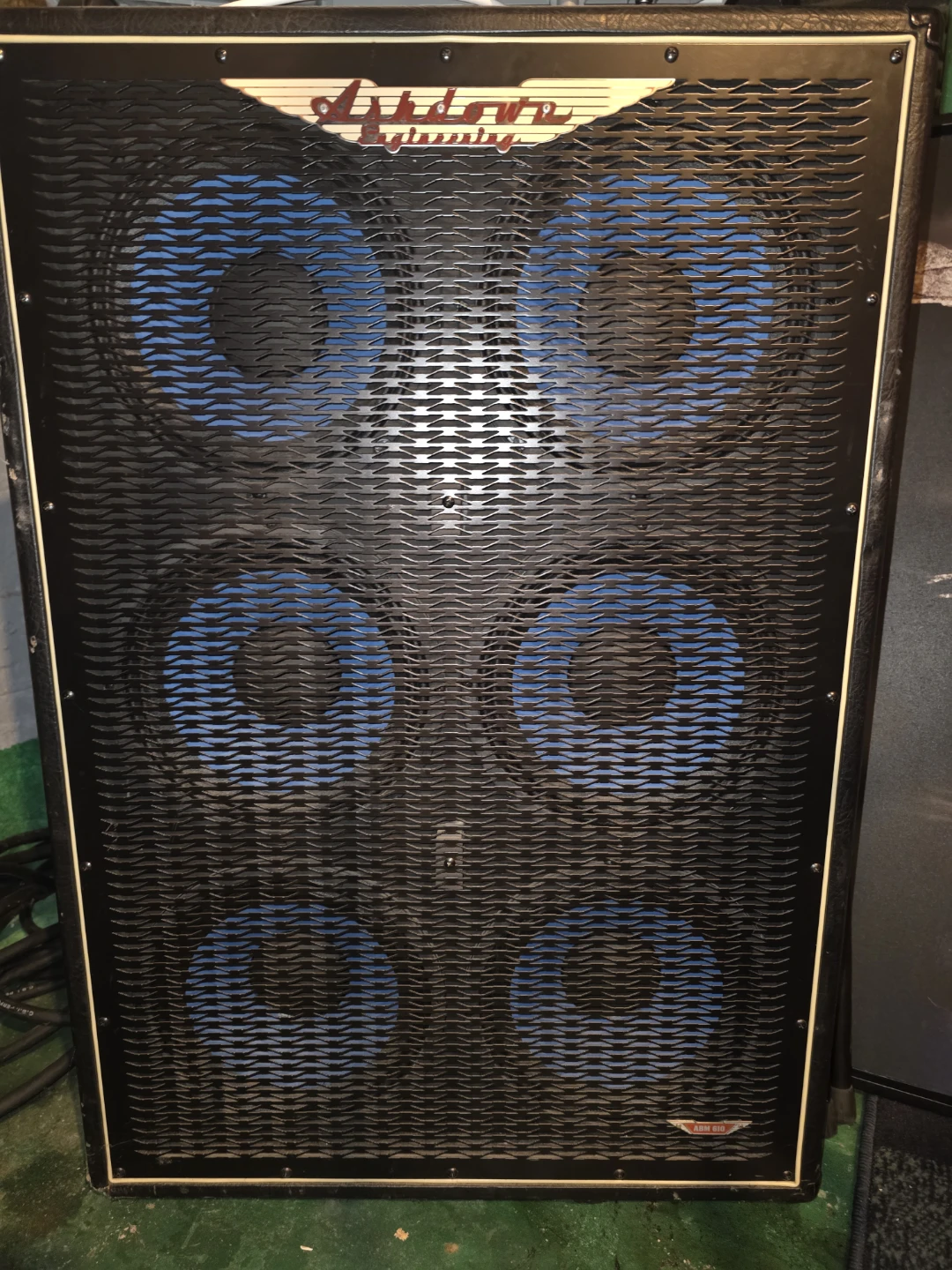 Ashdown 8x10 Bass Guitar Speaker Cabinet