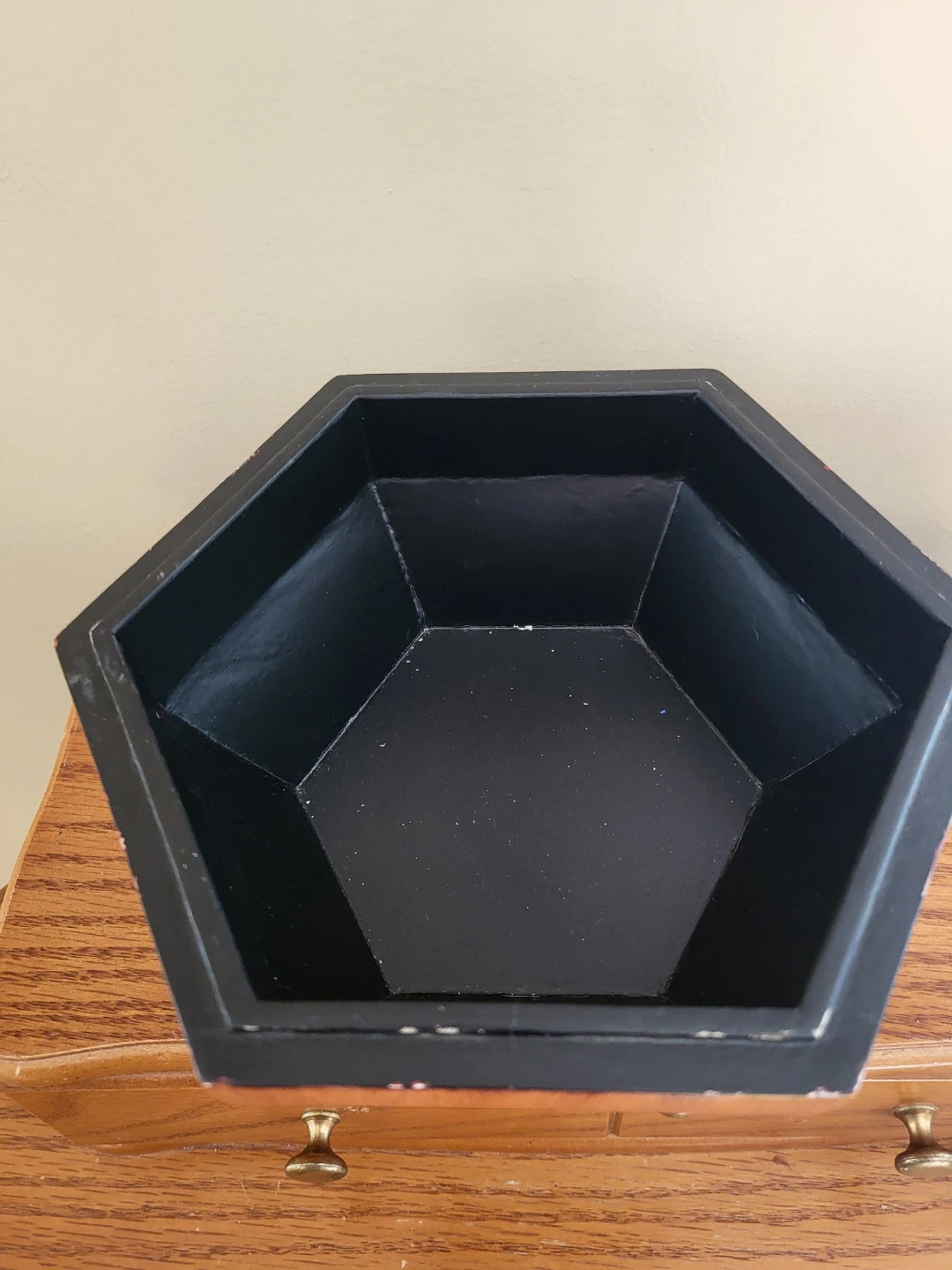 Decorative Hexagonal Trinket Box with Ornate Lid - photo 3