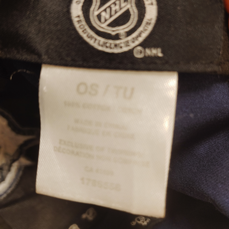 Vancouver Canucks NHL Baseball Cap adjustable - photo 3