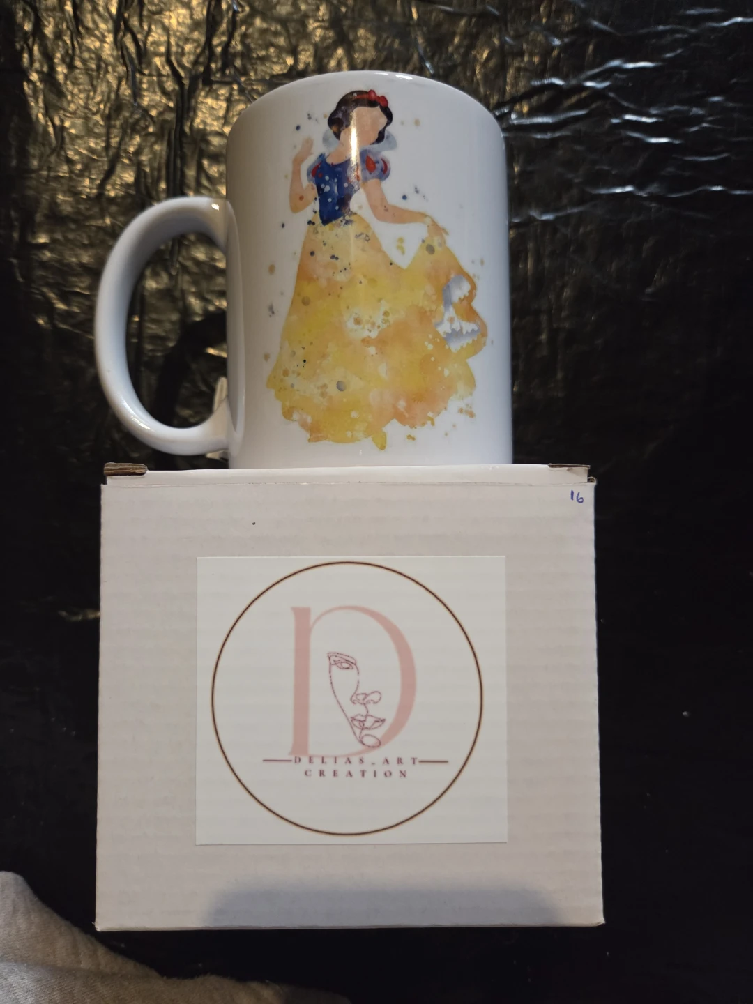 Snow White Mug with Deltas Art Creation Box