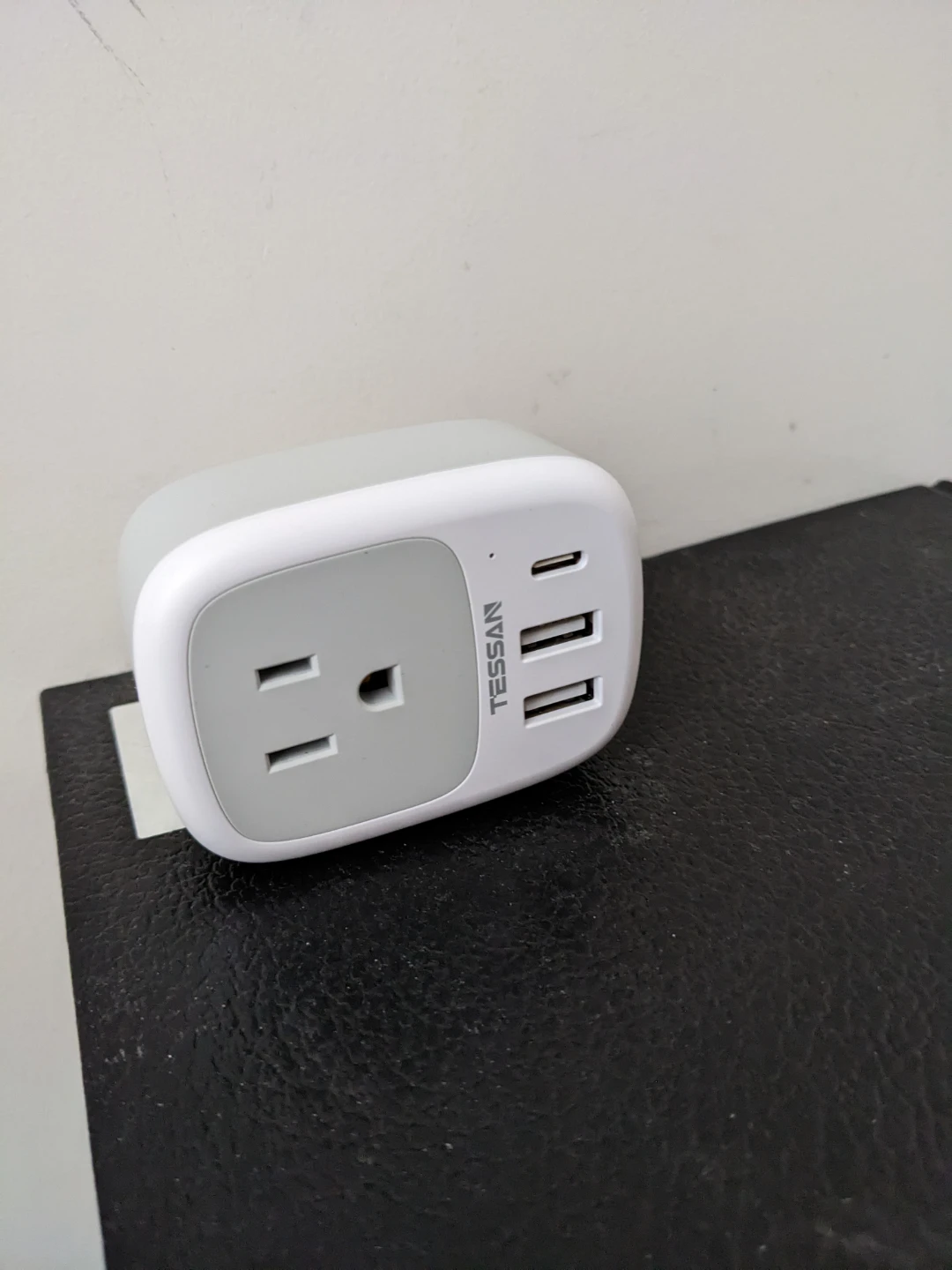 TESSAN Universal Travel Adapter with 3 USB Ports - photo 2
