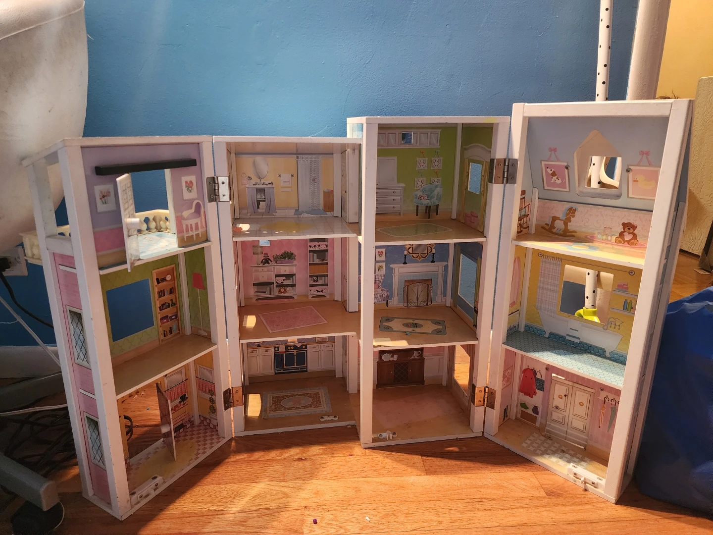 Wooden Dollhouse with Multiple Rooms - photo 4
