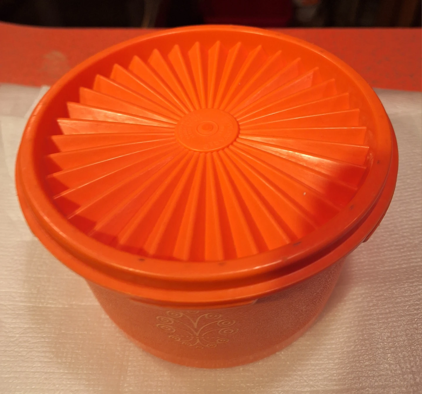 REDUCED Small 5.5" Tupperware Container