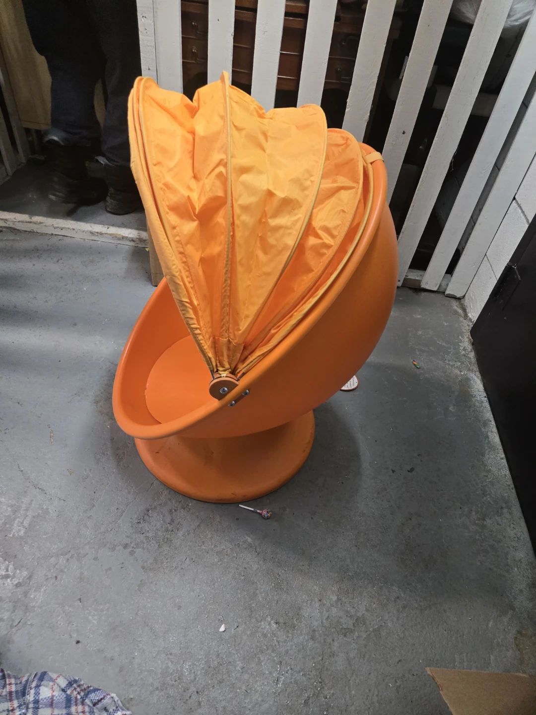 Orange Pod Chair with Retractable Canopy - photo 2
