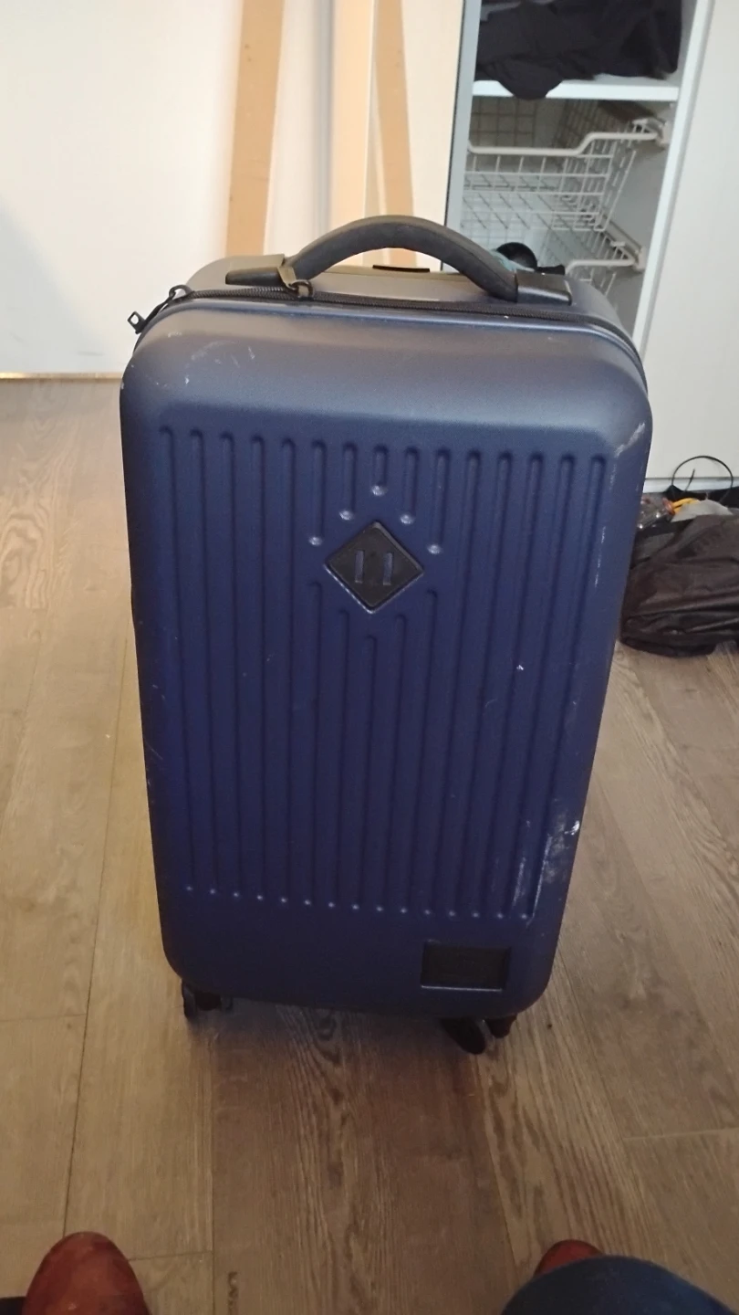 Large Herschel Suitcase