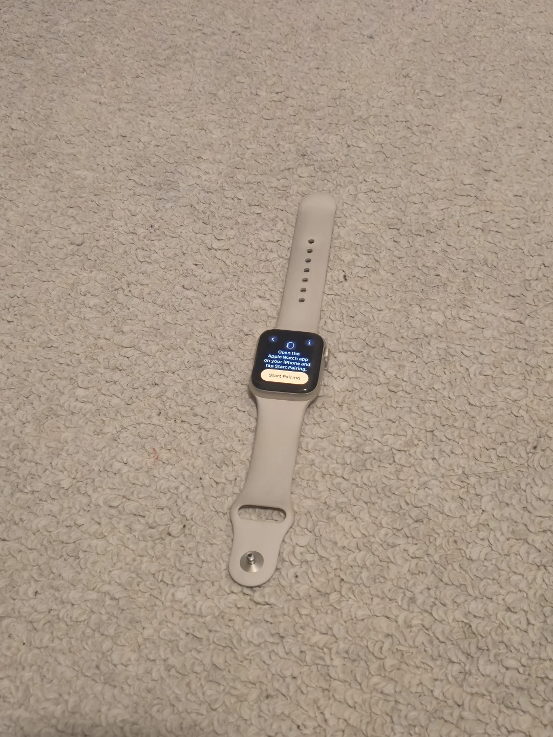Apple Watch Series SE - 40mm - Aluminium Case with Sport Band - photo 3