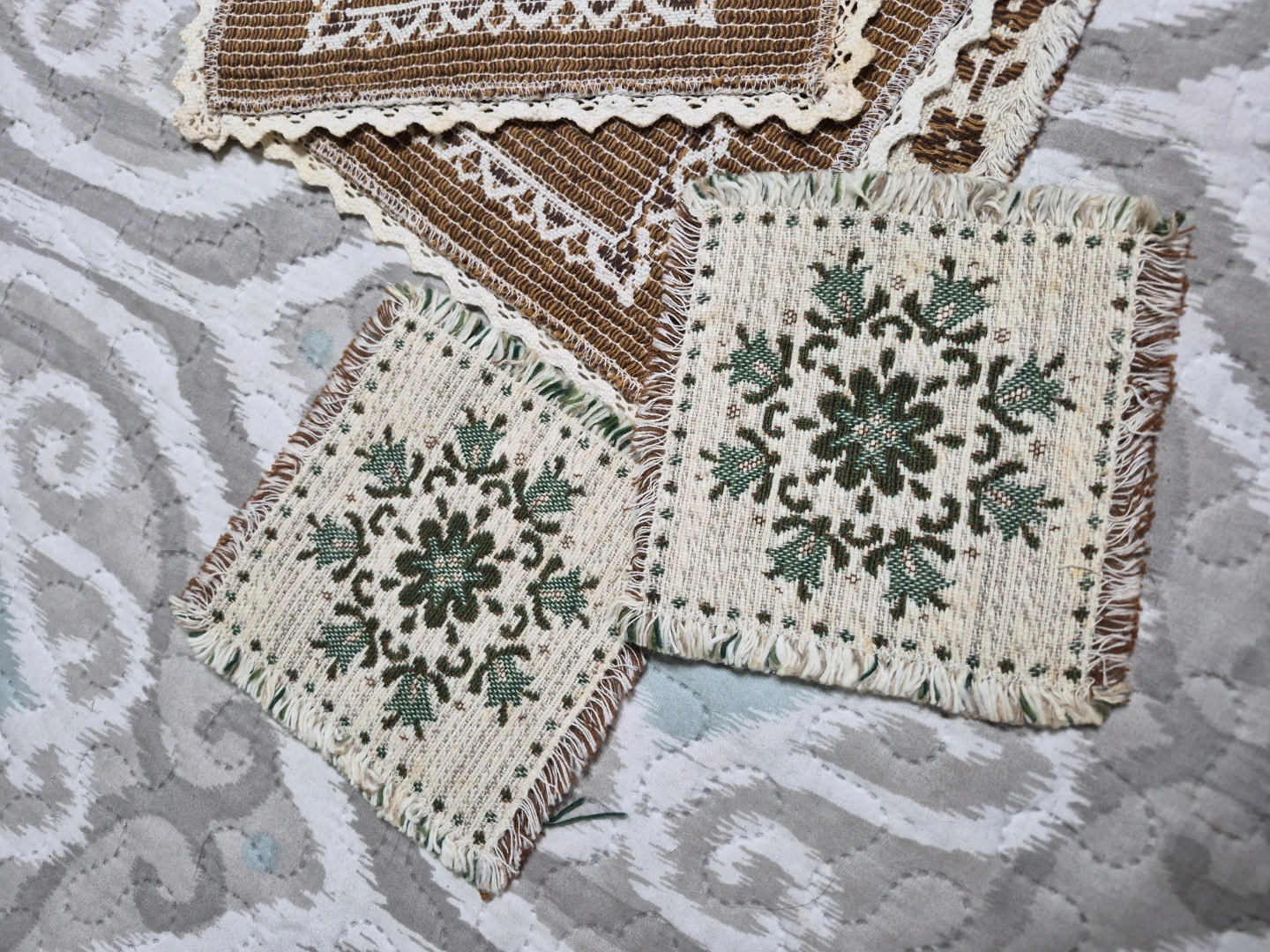 Mix Misc Lot of 16 Ole Vintage  Wooven Table Doilies Decor... - photo 2