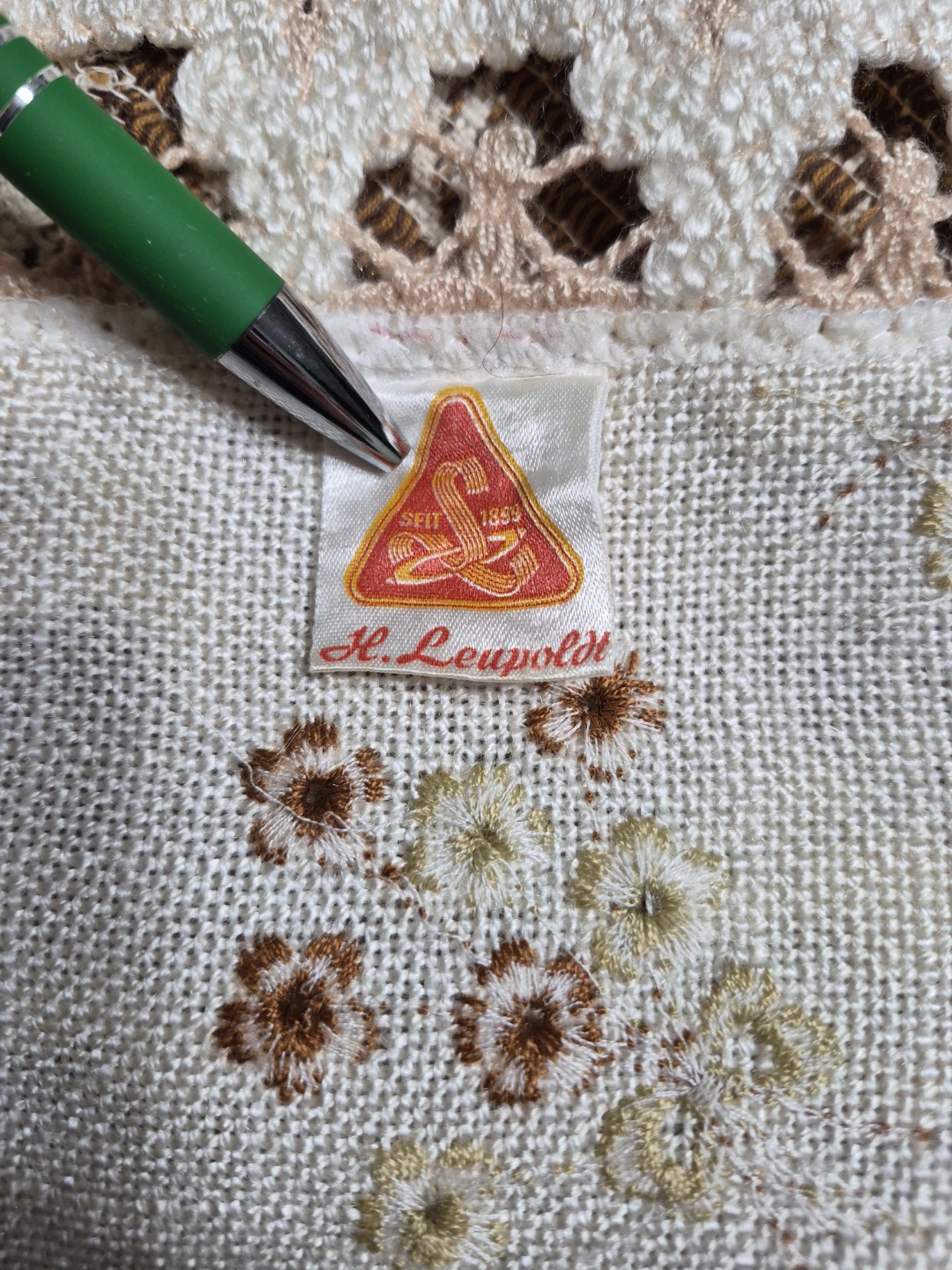 Mix Misc Lot of 16 Ole Vintage  Wooven Table Doilies Decor... - photo 5