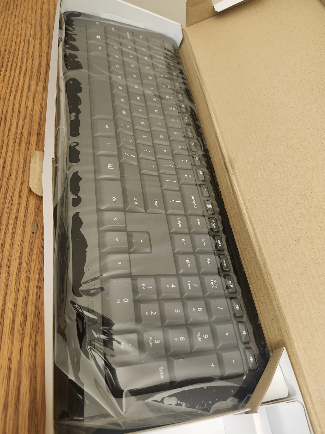 Microsoft Wireless Desktop 850 Keyboard - photo 3