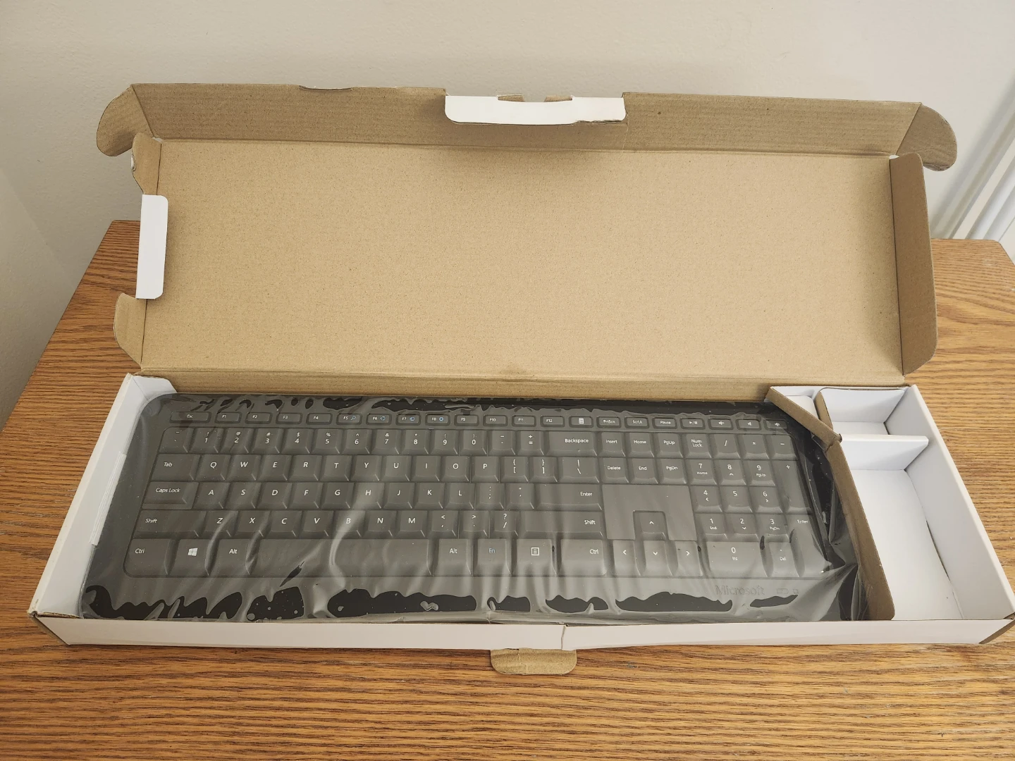 Microsoft Wireless Desktop 850 Keyboard - photo 4