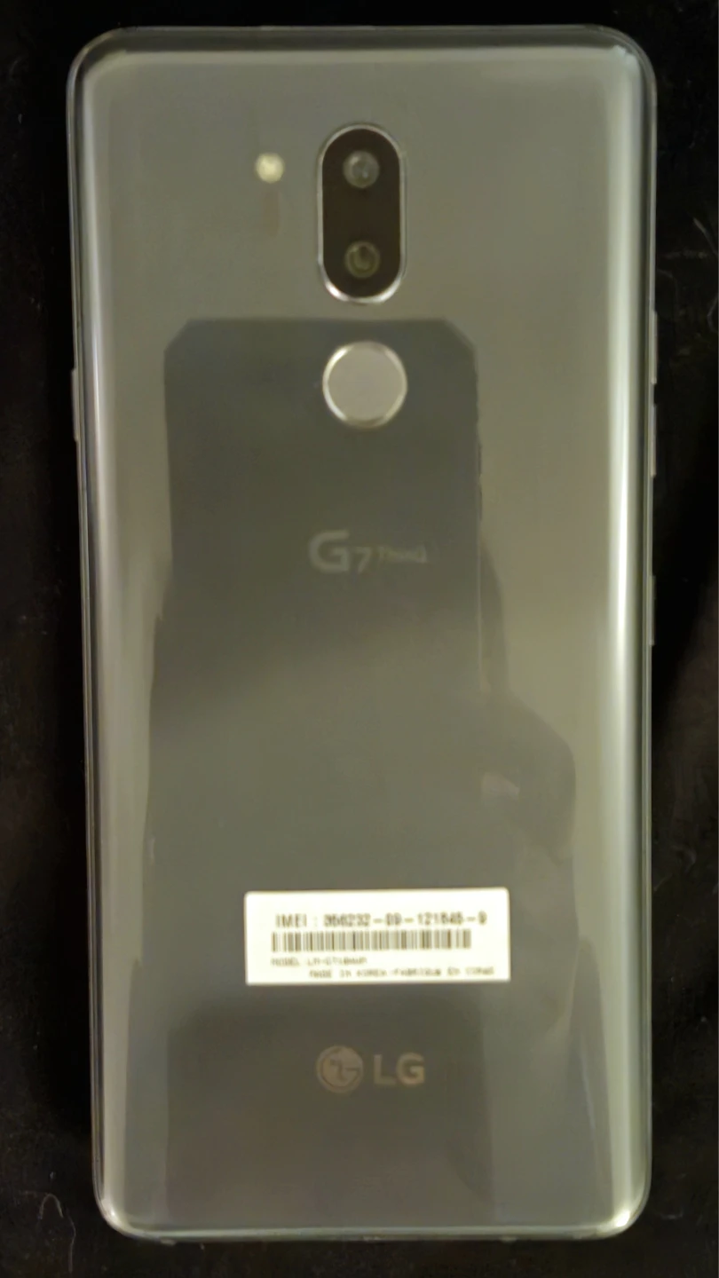 LG G7 ThinQ - photo 2