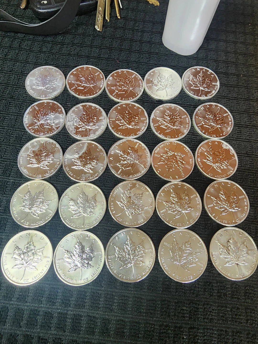 25 x Canadian Maple Leaf 1 oz Silver Coins