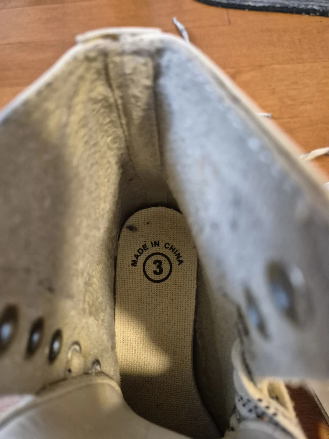 CCM size3, girl's Figure Skates - photo 2